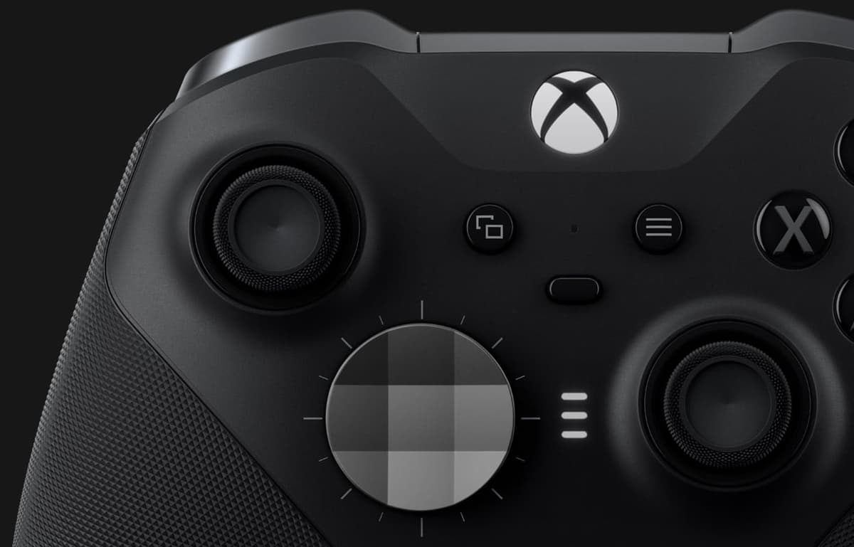 how-to-connect-an-xbox-one-controller-to-an-iphone-to-play-minecraft