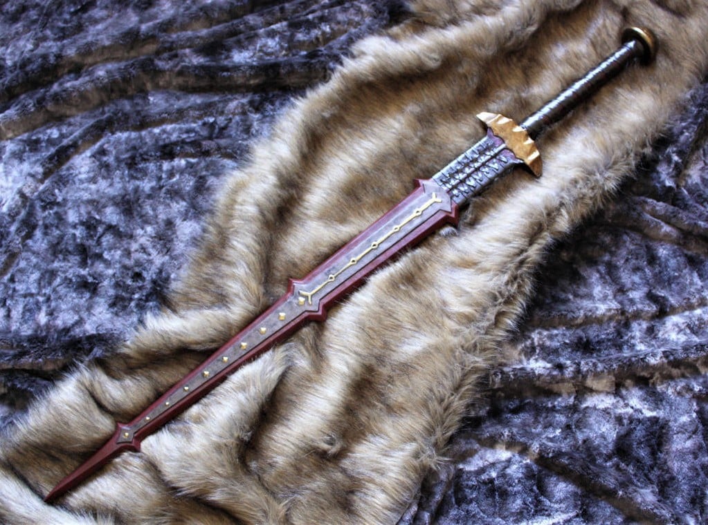 Skyrim: Best Two Handed Weapons